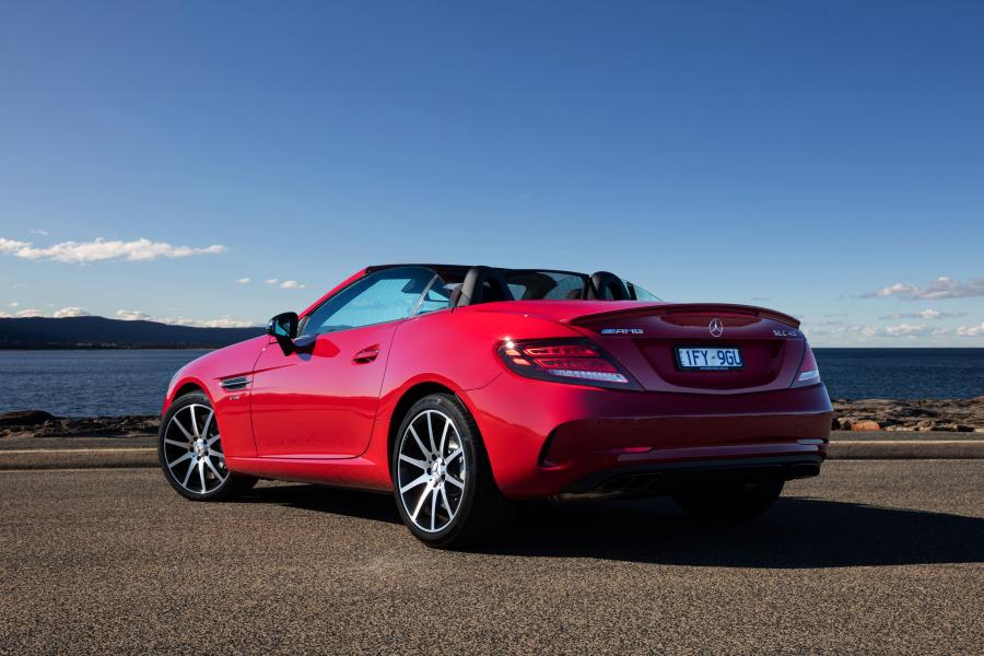  Mercedes-AMG SLC43 2016 года  (AU) (фото 11 из 15)